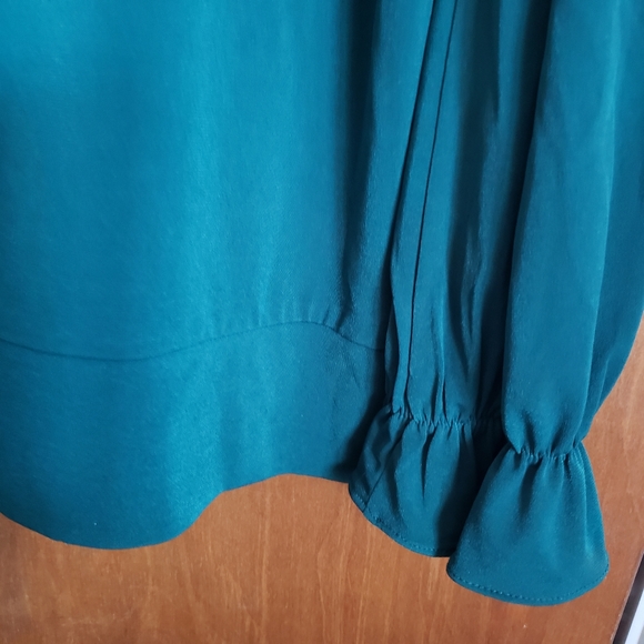 NWT MICHAEL Michael KORS Kelly green puffed sleeve TOP - Picture 5 of 6